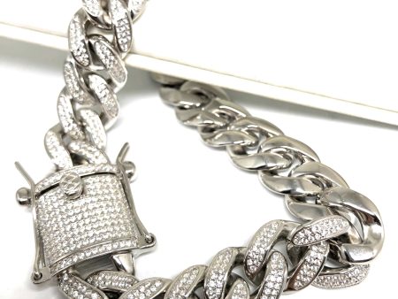 .925 Silver Icced Out CZ Big Cuban Link 9 inch 12.5mm width Braccelet Discount